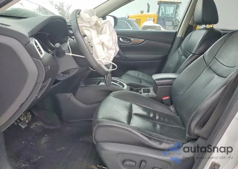 2015 Nissan Rogue S z USA, uszkodzony, nr VIN 5N1AT2MV9FC850127